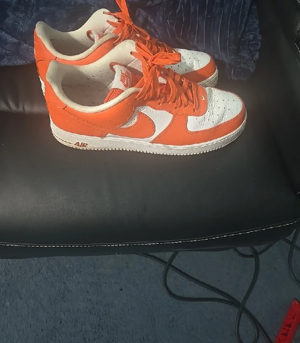 Nike Mens Orange and White Low-Top Sneakers